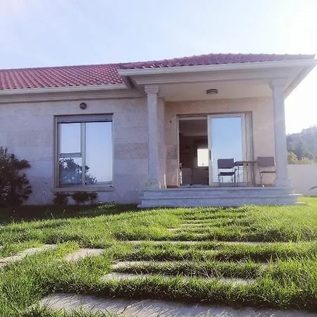 Casa A Pie De Playa Areabrava - En Cangas - -galicia- Espana *