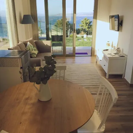 Casa A Pie De Playa Areabrava - En Cangas - -galicia- Espana *